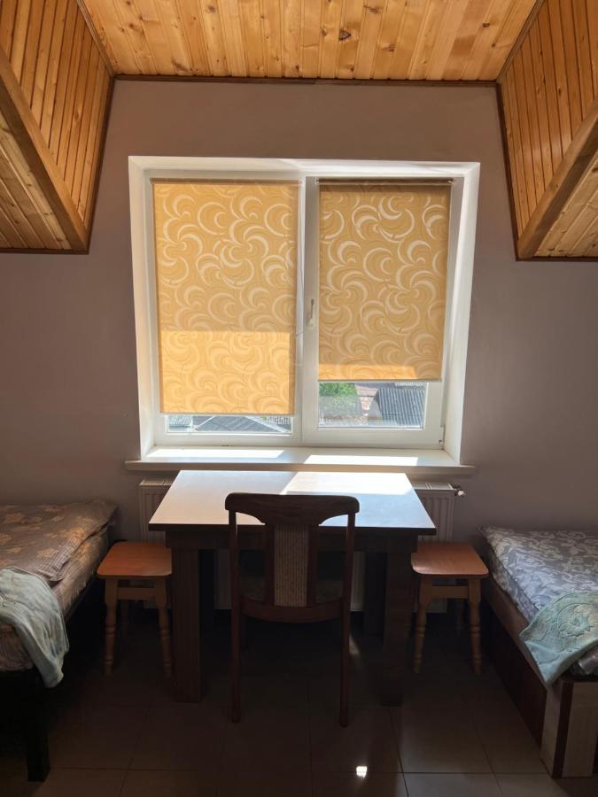 Auberge de jeunesse Домашній Затишок à Stryï Chambre photo